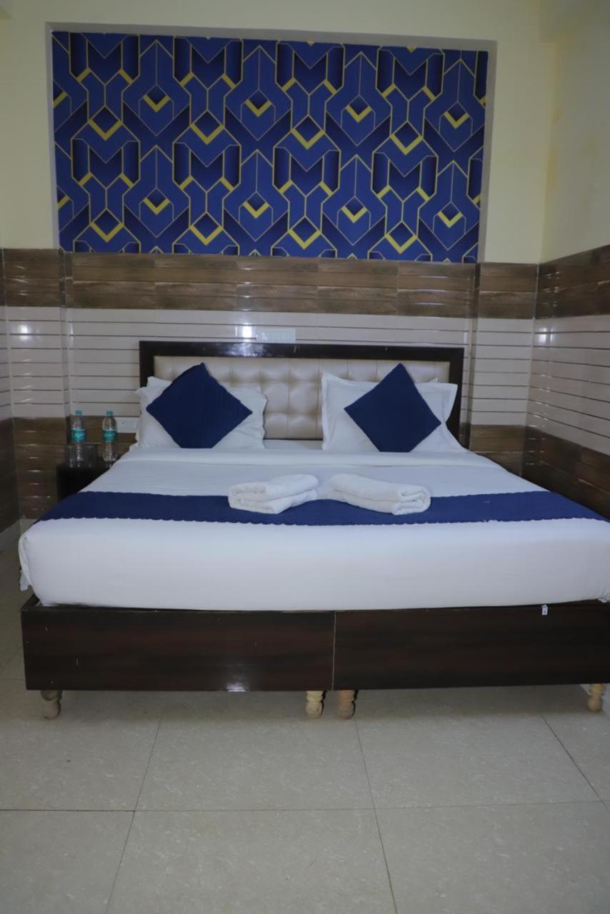 Hotel Aditya Residency Near Sector 63 Metro Station Noida Eksteriør bilde