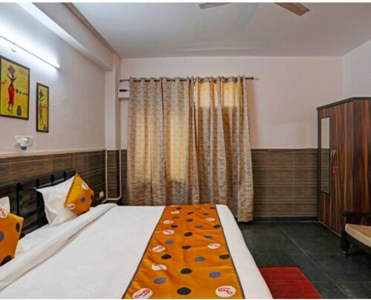 Hotel Aditya Residency Near Sector 63 Metro Station Noida Eksteriør bilde